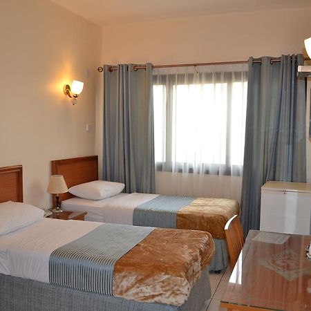 Tara Hotel Llc Dubai Quarto foto