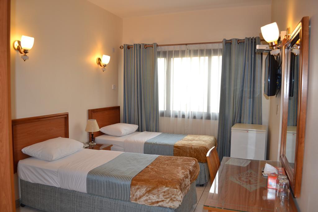 Tara Hotel Llc Dubai Quarto foto